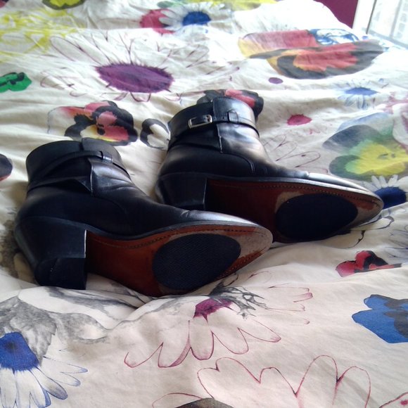 R.M. Williams Women's Leather Black Booties - Picture 2 of 8